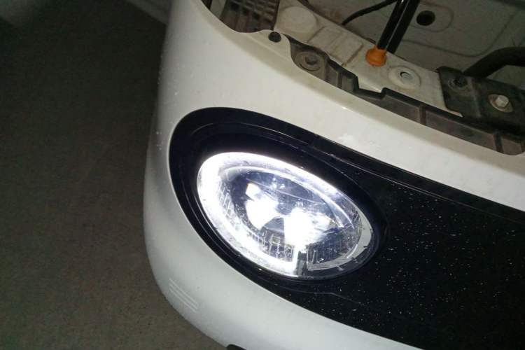 Used Geely Galaxy Panda 2023 Panda Mini 200km Endurance Bear Right Front Headlight