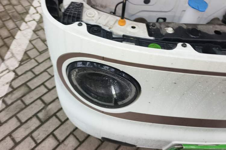 Used Geely Galaxy Panda 2023 Panda Mini 200km Endurance Bear Right Front Headlight