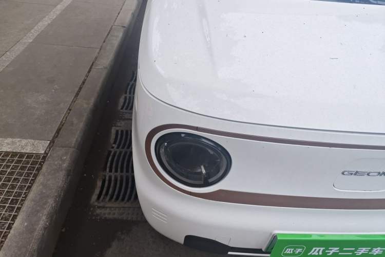 Used Geely Galaxy Panda 2023 Panda Mini 200km Endurance Bear Right Front Headlight