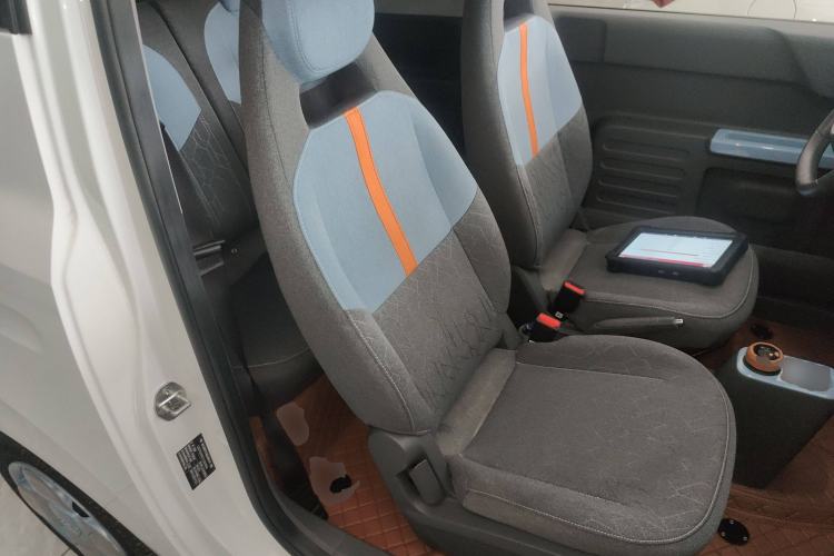 Used Geely Galaxy Panda 2023 Panda Mini 200km Endurance Bear Right Front Seat