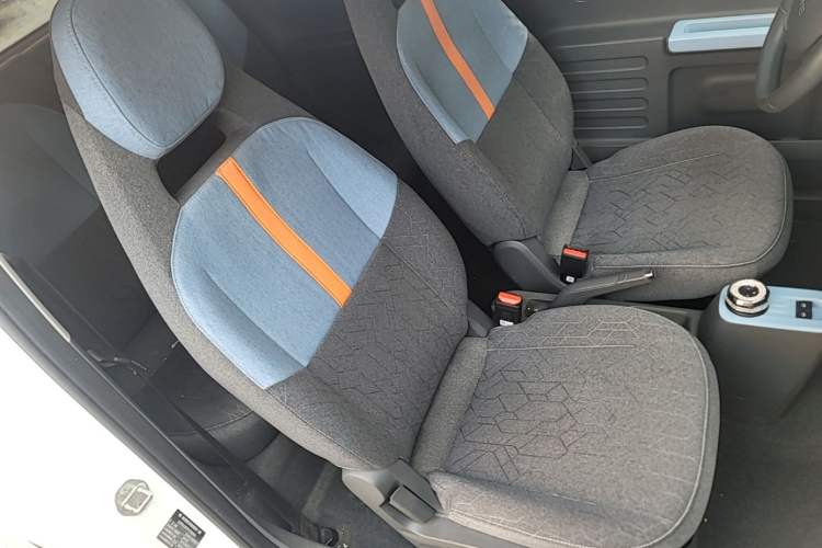Used Geely Galaxy Panda 2023 Panda Mini 200km Endurance Bear Right Front Seat