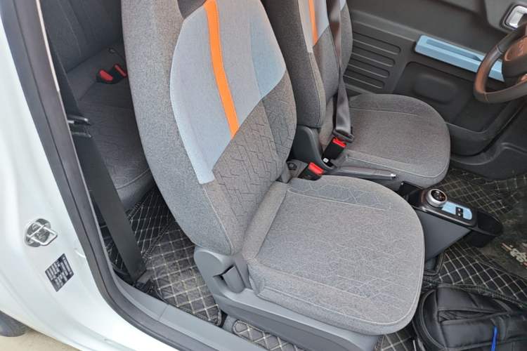 Used Geely Galaxy Panda 2023 Panda Mini 200km Endurance Bear Right Front Seat