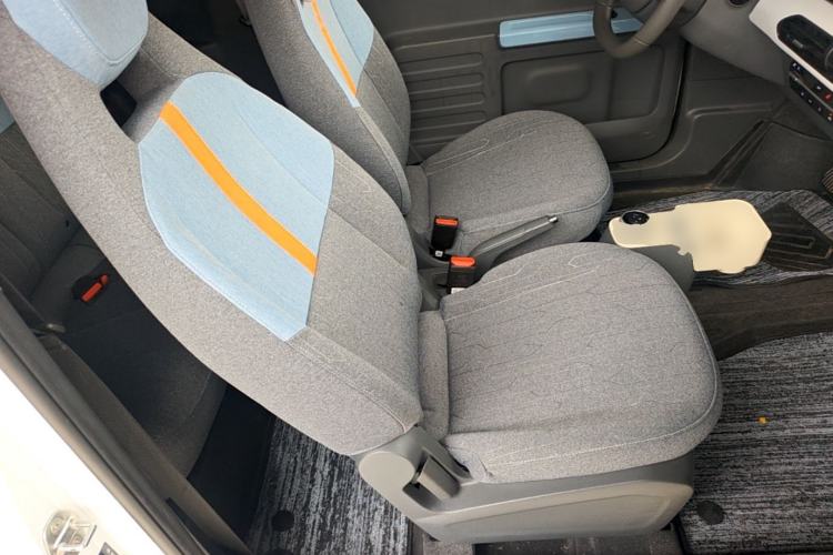 Used Geely Galaxy Panda 2023 Panda Mini 200km Endurance Bear Right Front Seat