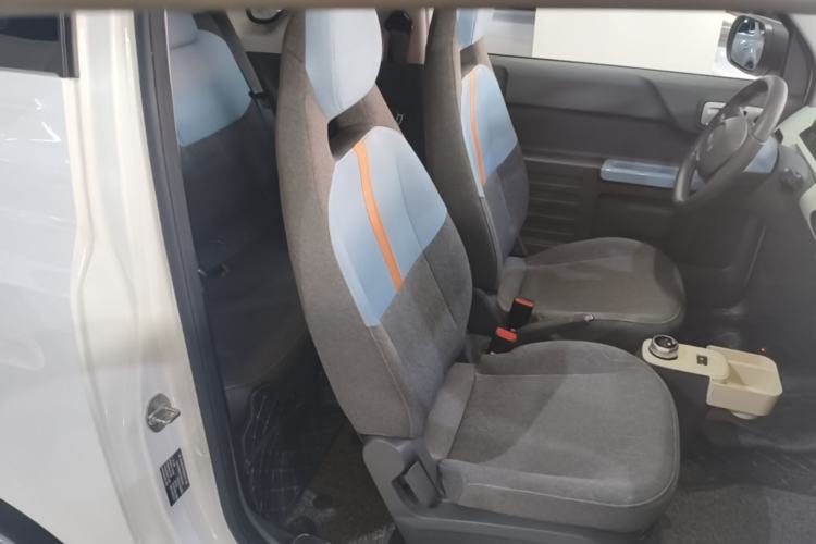 Used Geely Galaxy Panda 2023 Panda Mini 120km Cute Bear Right Front Seat
