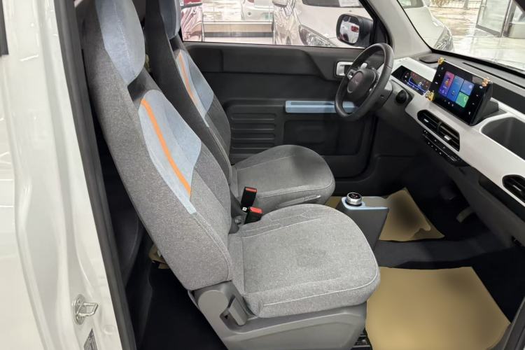 Used Geely Galaxy Panda 2023 Panda Mini 200km Endurance Bear Right Front Seat
