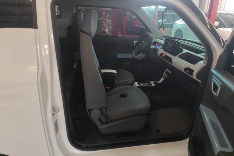 Used Geely Galaxy Panda 2023 Panda Mini 200km Endurance Bear Right Front Seat
