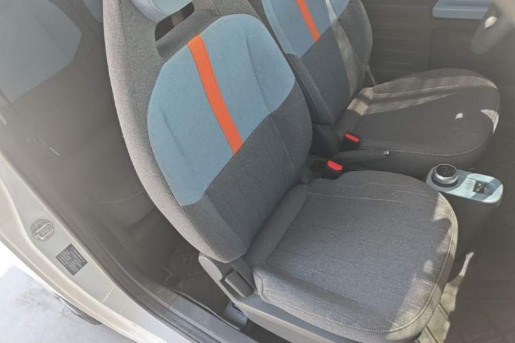 Used Geely Galaxy Panda 2023 Panda Mini 200km Endurance Bear Right Front Seat