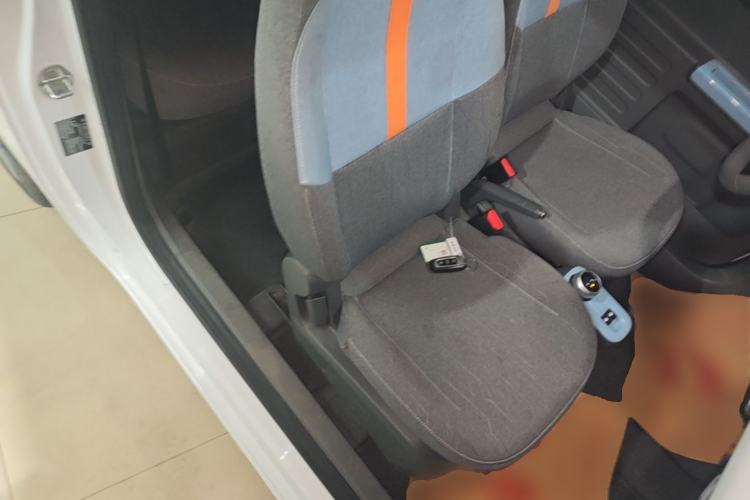 Used Geely Galaxy Panda 2023 Panda Mini 200km Endurance Bear Right Front Seat