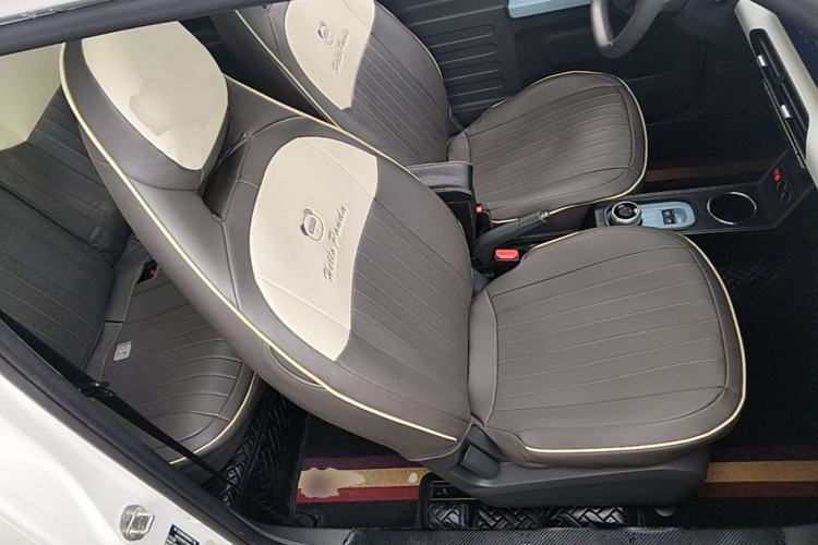 Used Geely Galaxy Panda 2023 Panda Mini 200km Dynamic Bear Right Front Seat