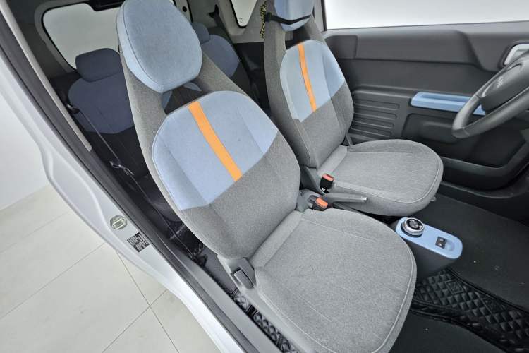 Used Geely Galaxy Panda 2023 Panda Mini 200km Endurance Bear Right Front Seat