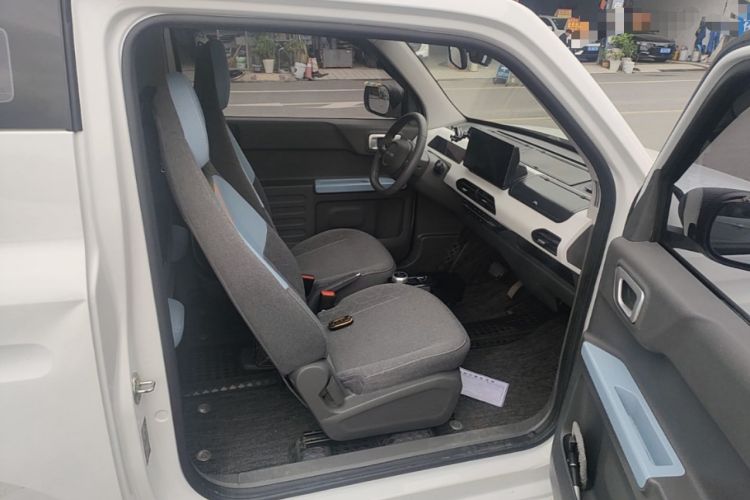 Used Geely Galaxy Panda 2023 Panda Mini 120km Super Cute Bear Right Front Seat