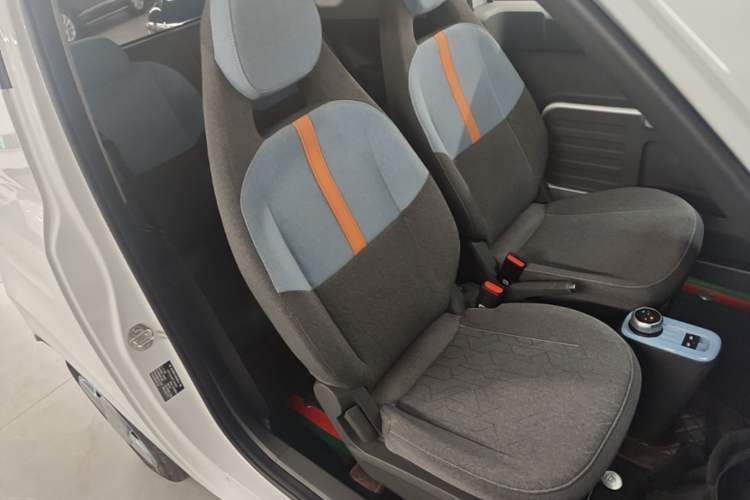 Used Geely Galaxy Panda 2023 Panda Mini 200km Endurance Bear Right Front Seat