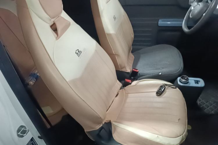 Used Geely Galaxy Panda 2023 Panda Mini 200km Endurance Bear Right Front Seat