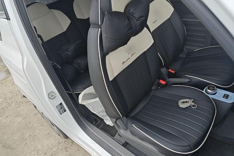 Used Geely Galaxy Panda 2023 Panda Mini 200km Endurance Bear Right Front Seat