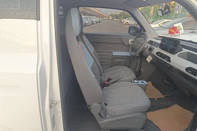Used Geely Galaxy Panda 2023 Panda Mini 200km Endurance Bear Right Front Seat