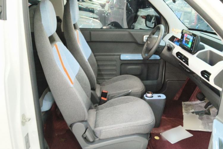 Used Geely Galaxy Panda 2023 Panda Mini 200km Endurance Bear Right Front Seat