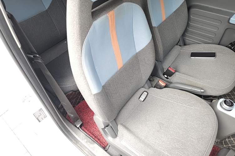 Used Geely Galaxy Panda 2023 Panda Mini 120km Super Cute Bear Right Front Seat