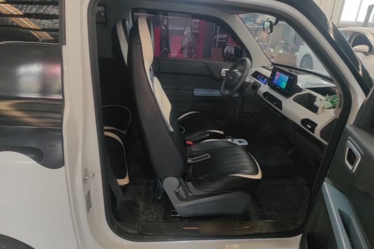 Used Geely Galaxy Panda 2023 Panda Mini 200km Endurance Bear Right Front Seat