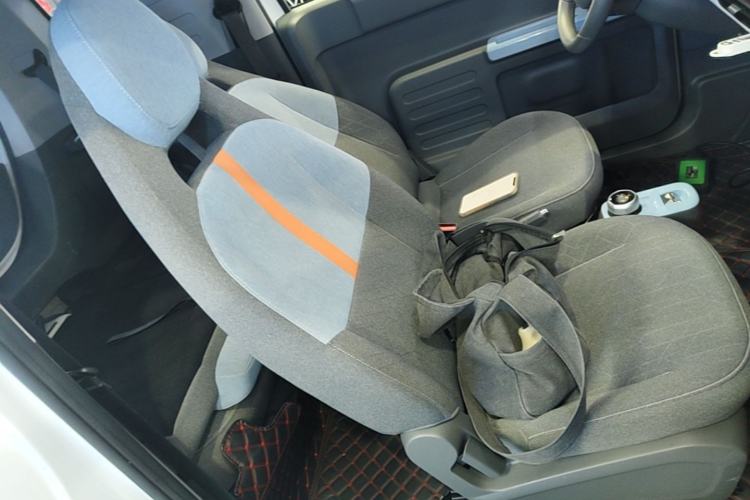 Used Geely Galaxy Panda 2023 Panda Mini 200km Endurance Bear Right Front Seat