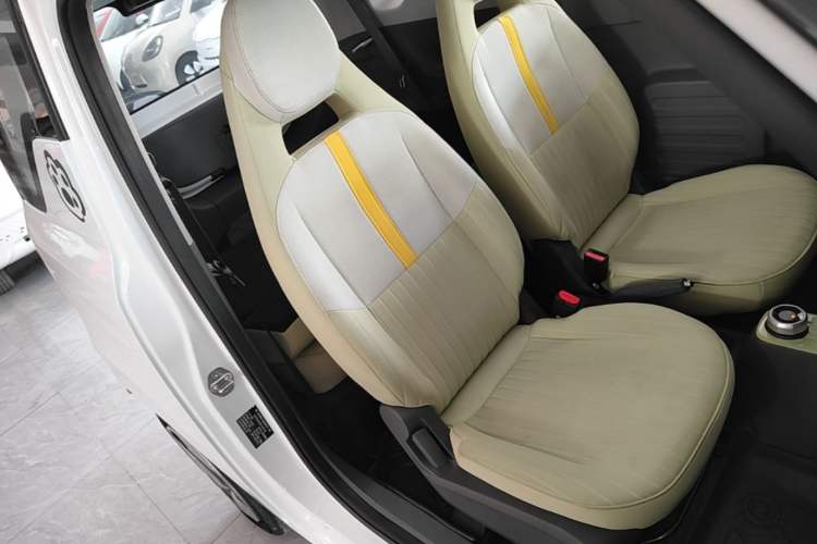 Used Geely Galaxy Panda 2023 Panda Mini New Year Edition Treasure Bear Right Front Seat