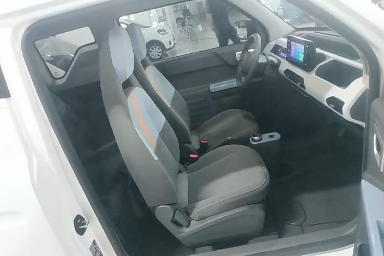 Used Geely Galaxy Panda 2023 Panda Mini 200km Endurance Bear Right Front Seat