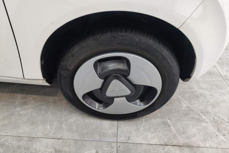 Used Geely Galaxy Panda 2023 Panda Mini 200km Dynamic Bear Right Front Wheel Hub