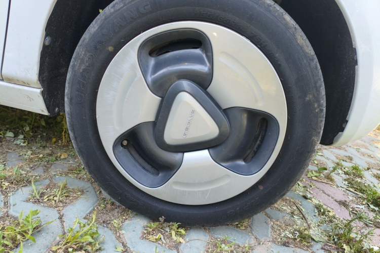 Used Geely Galaxy Panda 2023 Panda Mini 200km Dynamic Bear Right Front Wheel Hub