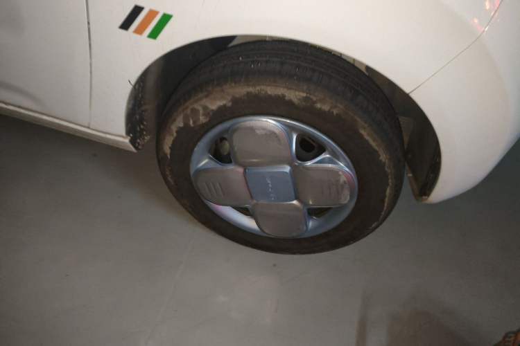 Used Geely Galaxy Panda 2023 Panda Mini 200km Endurance Bear Right Front Wheel Hub