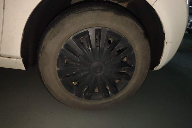 Used Geely Galaxy Panda 2023 Panda Mini 200km Endurance Bear Right Front Wheel Hub