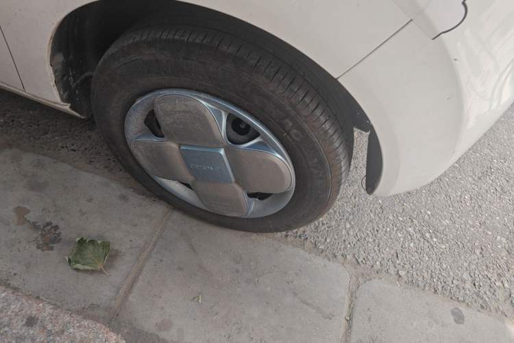 Used Geely Galaxy Panda 2023 Panda Mini 120km Cute Bear Right Front Wheel Hub