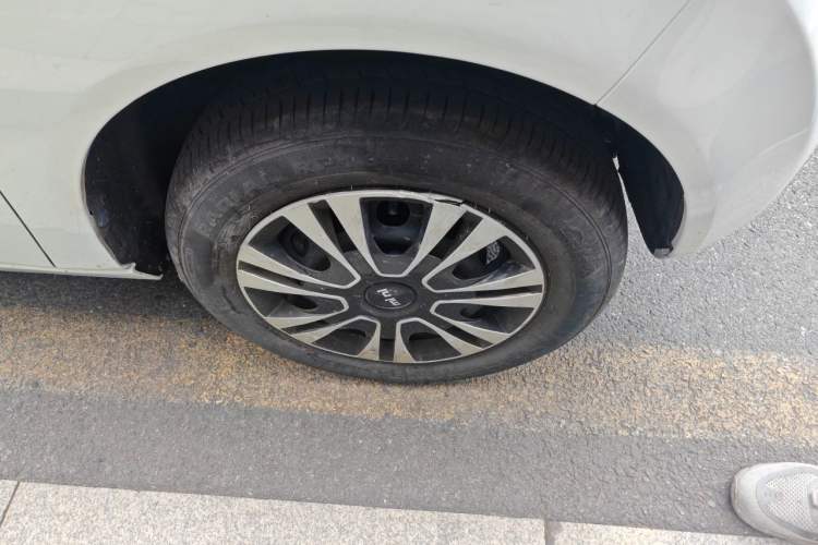 Used Geely Galaxy Panda 2023 Panda Mini 200km Endurance Bear Right Front Wheel Hub