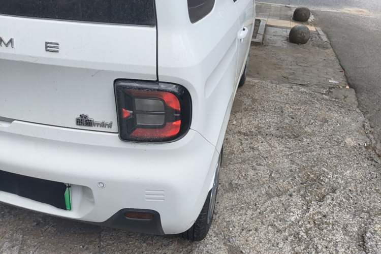 Used Geely Galaxy Panda 2023 Panda Mini 200km Endurance Bear Right Rear Taillight