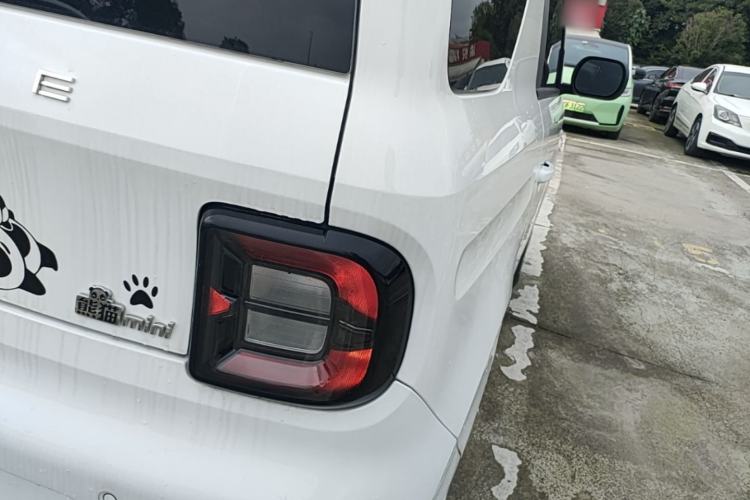 Used Geely Galaxy Panda 2023 Panda Mini 200km Endurance Bear Right Rear Taillight