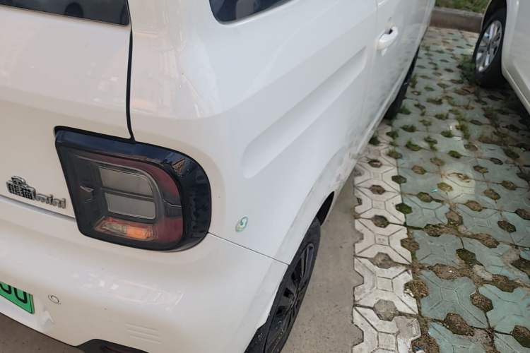 Used Geely Galaxy Panda 2023 Panda Mini 200km Endurance Bear Right Rear Taillight