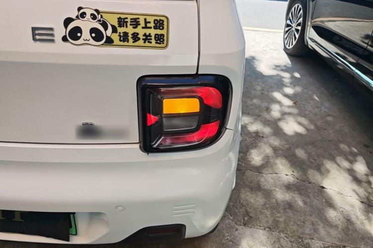 Used Geely Galaxy Panda 2023 Panda Mini 200km Endurance Bear Right Rear Taillight
