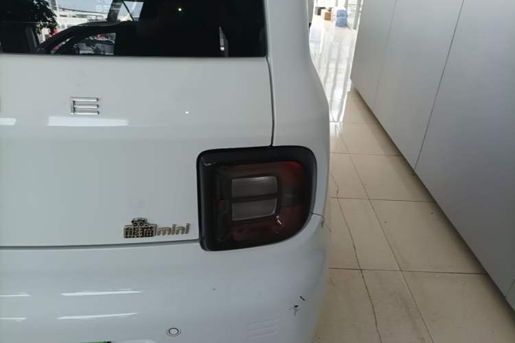 Used Geely Galaxy Panda 2023 Panda Mini 200km Endurance Bear Right Rear Taillight