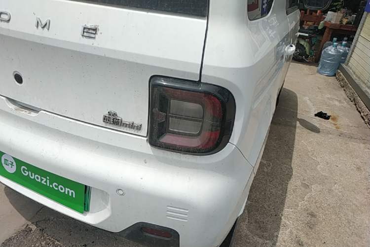Used Geely Galaxy Panda 2023 Panda Mini 200km Endurance Bear Right Rear Taillight