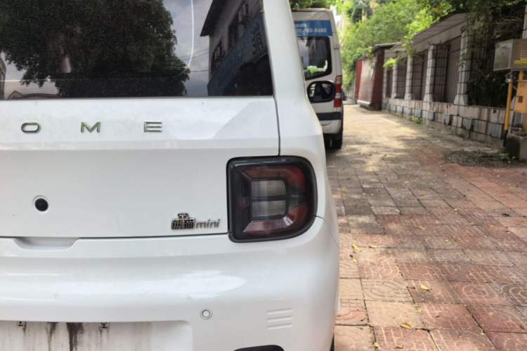 Used Geely Galaxy Panda 2023 Panda Mini 200km Endurance Bear Right Rear Taillight