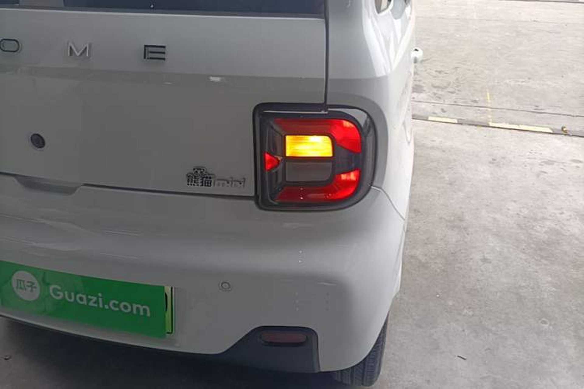 Used Geely Galaxy Panda 2023 Panda Mini 200km Endurance Bear Right Rear Taillight