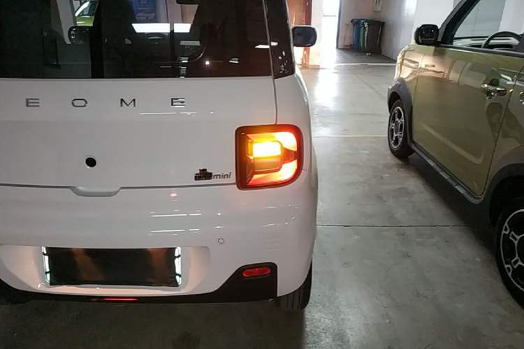 Used Geely Galaxy Panda 2023 Panda Mini 200km Dynamic Bear Right Rear Taillight