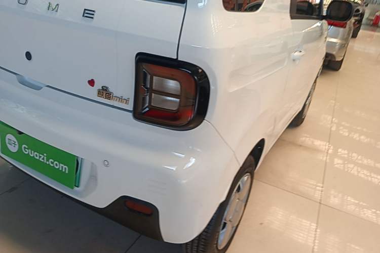 Used Geely Galaxy Panda 2023 Panda Mini 200km Endurance Bear Right Rear Taillight