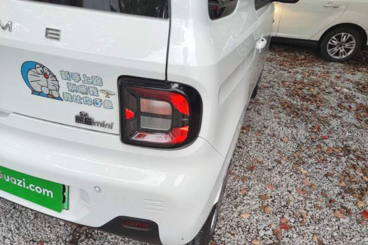Used Geely Galaxy Panda 2023 Panda Mini 200km Endurance Bear Right Rear Taillight