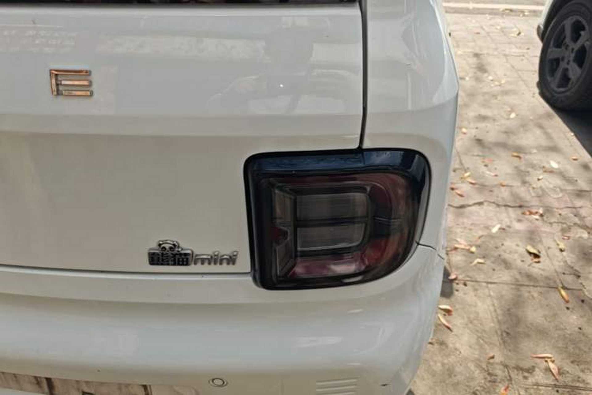 Used Geely Galaxy Panda 2023 Panda Mini 200km Endurance Bear Right Rear Taillight