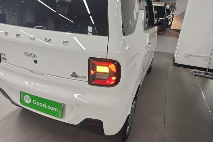 Used Geely Galaxy Panda 2023 Panda Mini 200km Endurance Bear Right Rear Taillight
