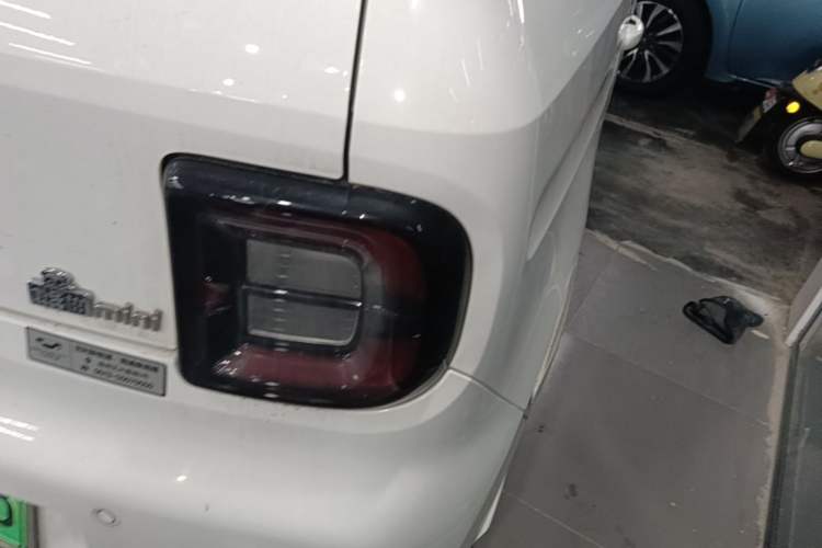 Used Geely Galaxy Panda 2023 Panda Mini 200km Endurance Bear Right Rear Taillight
