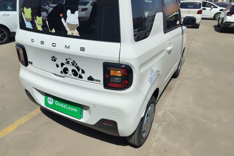 Used Geely Galaxy Panda 2023 Panda Mini 200km Endurance Bear Right Rear Taillight