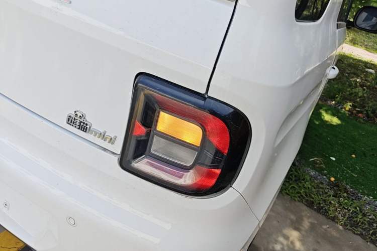 Used Geely Galaxy Panda 2023 Panda Mini 200km Dynamic Bear Right Rear Taillight
