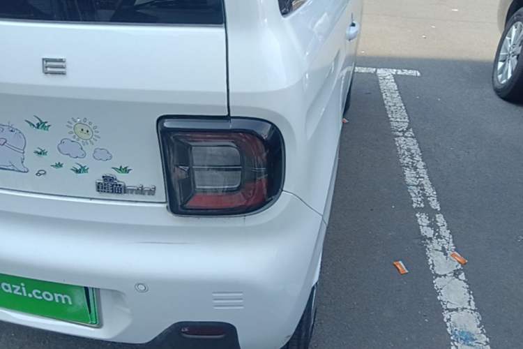 Used Geely Galaxy Panda 2023 Panda Mini 200km Endurance Bear Right Rear Taillight