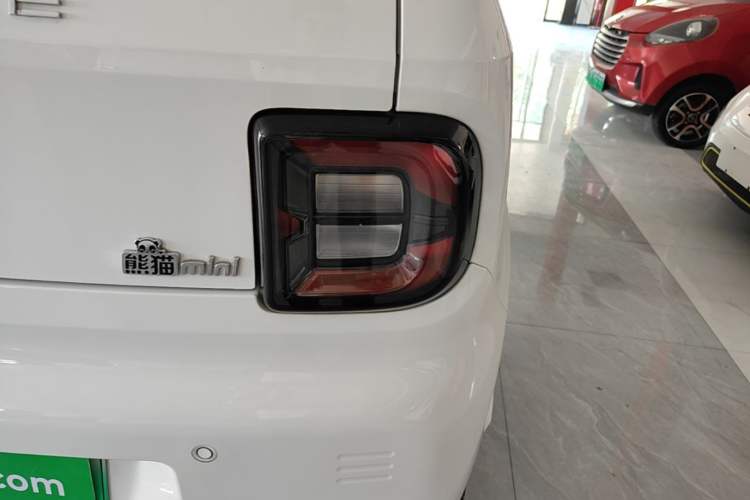 Used Geely Galaxy Panda 2023 Panda Mini New Year Edition Treasure Bear Right Rear Taillight