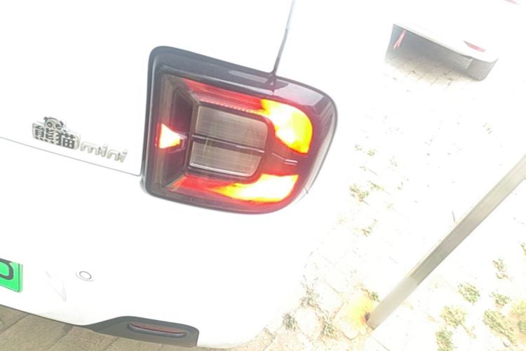 Used Geely Galaxy Panda 2023 Panda Mini 120km Super Cute Bear Right Rear Taillight